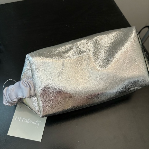ULTA BEAUTY SET NWT - Picture 4 of 5